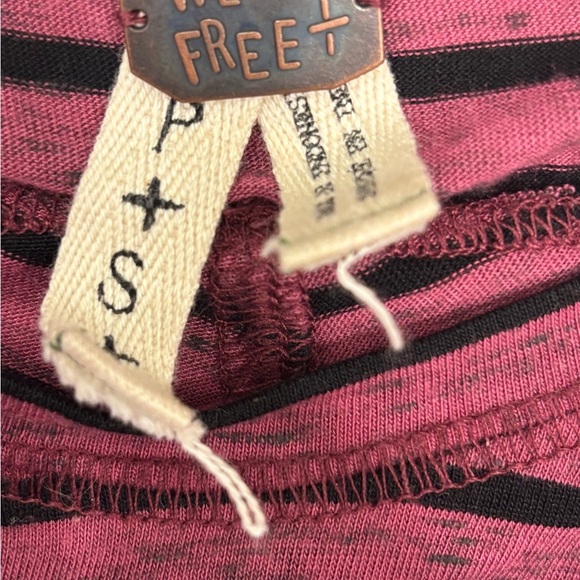 Free People WE THE FREE “Pandoras boxy” Long sleeve tee cotton blend in pink 🖤 - Picture 5 of 6